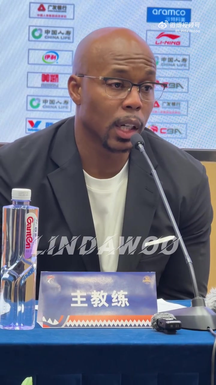 J9九游会-广州主帅米切尔：徐昕/艾伦/威金顿等人出现伤病 潜力赛人都不够