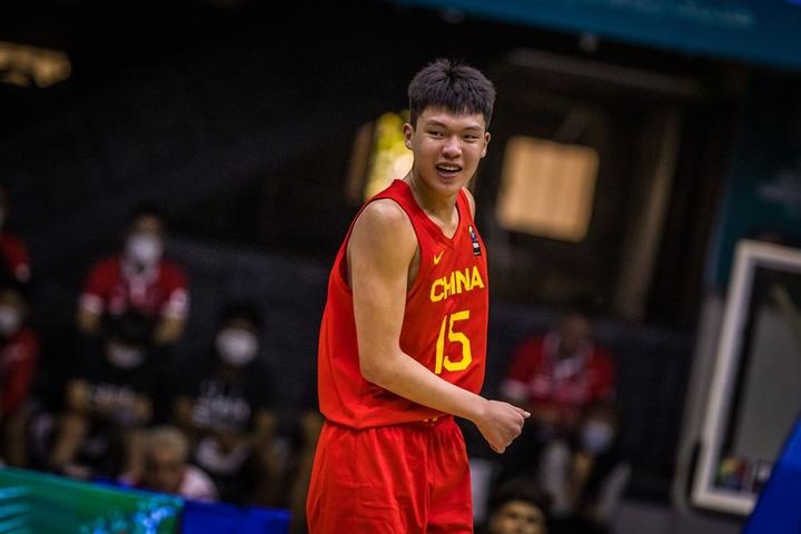 J9九游会官网-王俊杰&杨瀚森回归后中国男篮如何?解说:能赢日本 锋线厚度不错